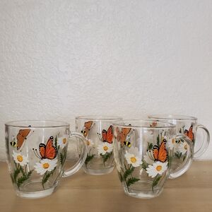 4 GLASS MUGS PAINTED BUTTERFLY DAISY BEES *LIKE NEW*